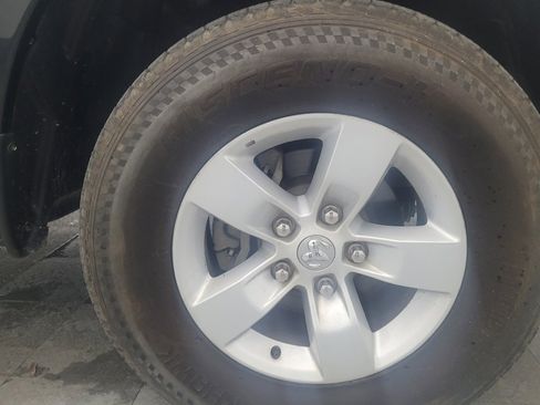 Used 2021 RAM 1500 Classic SLT AWD/4WD image 31