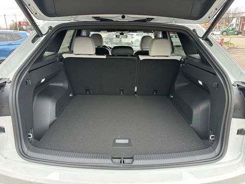 New 2026 Volkswagen Atlas Cross Sport SEL Premium R-Line image 22