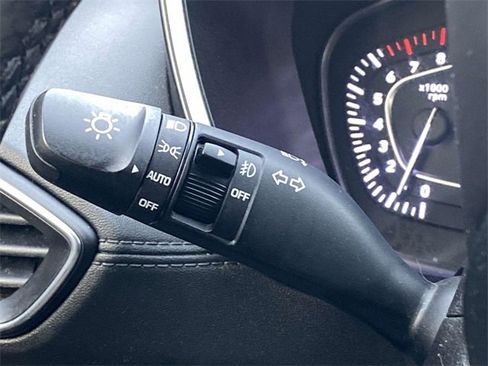 Used 2019 Hyundai Santa Fe SEL image 26