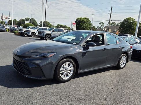 Certified 2025 Toyota Camry LE FWD image 3