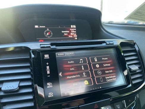 Used 2017 Honda Accord EX-L image 20