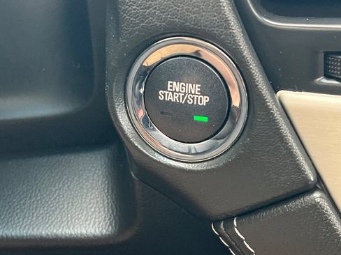 Used 2018 GMC Yukon XL Denali w/ Denali Ultimate Package AWD/4WD image 22
