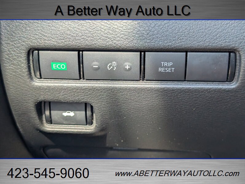 Used 2021 Nissan Sentra SV FWD image 18