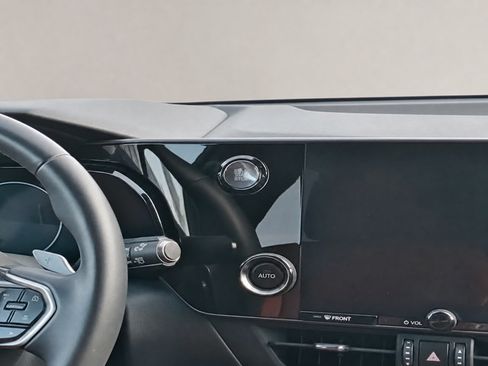 Used 2022 Lexus NX 250 FWD w/ Accessory Package 2 image 13