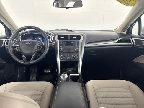 Used 2018 Ford Fusion S image 23