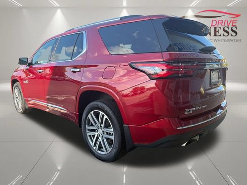 Used 2024 Chevrolet Traverse High Country w/ LPO, Floor Liner Package AWD/4WD image 6