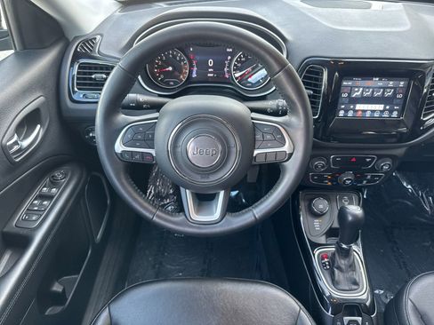 Used 2018 Jeep Compass Latitude w/ Popular Equipment Group image 14