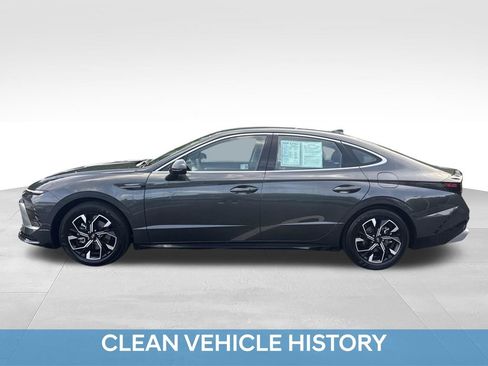 Used 2025 Hyundai Sonata SEL FWD image 3