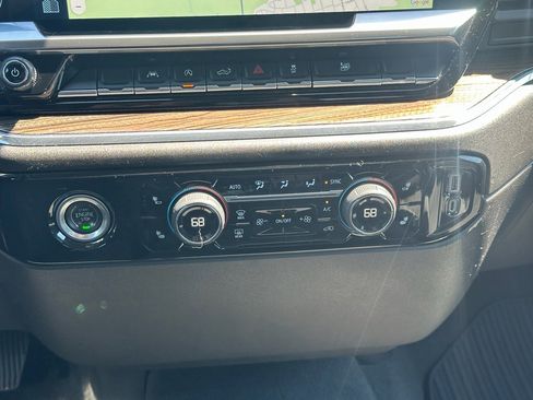 Used 2023 Chevrolet Silverado 1500 LT w/ Protection Package image 13