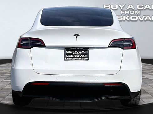 Used 2021 Tesla Model Y Long Range AWD/4WD image 4