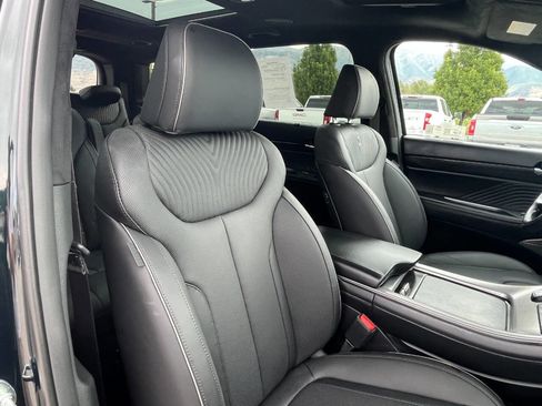 Used 2025 Hyundai Palisade Calligraphy image 13