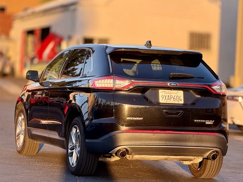 Used 2015 Ford Edge Titanium AWD/4WD image 8