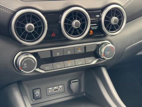 New 2025 Nissan Sentra SV image 21