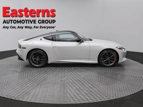 Used 2025 Nissan Z Performance w/ Floor Mat Package RWD image 4