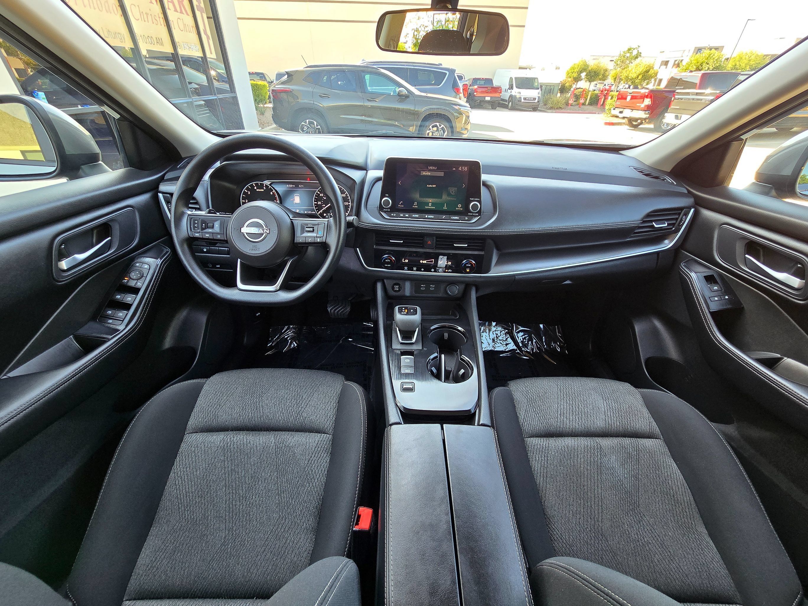 Used 2024 Nissan Rogue SV FWD image 23