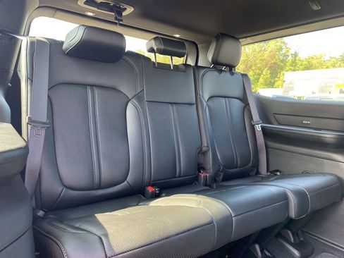 New 2025 Jeep Wagoneer Series II image 14