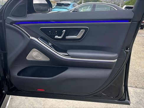 Used 2023 Mercedes-Benz S 500 4MATIC w/ AMG Line image 22