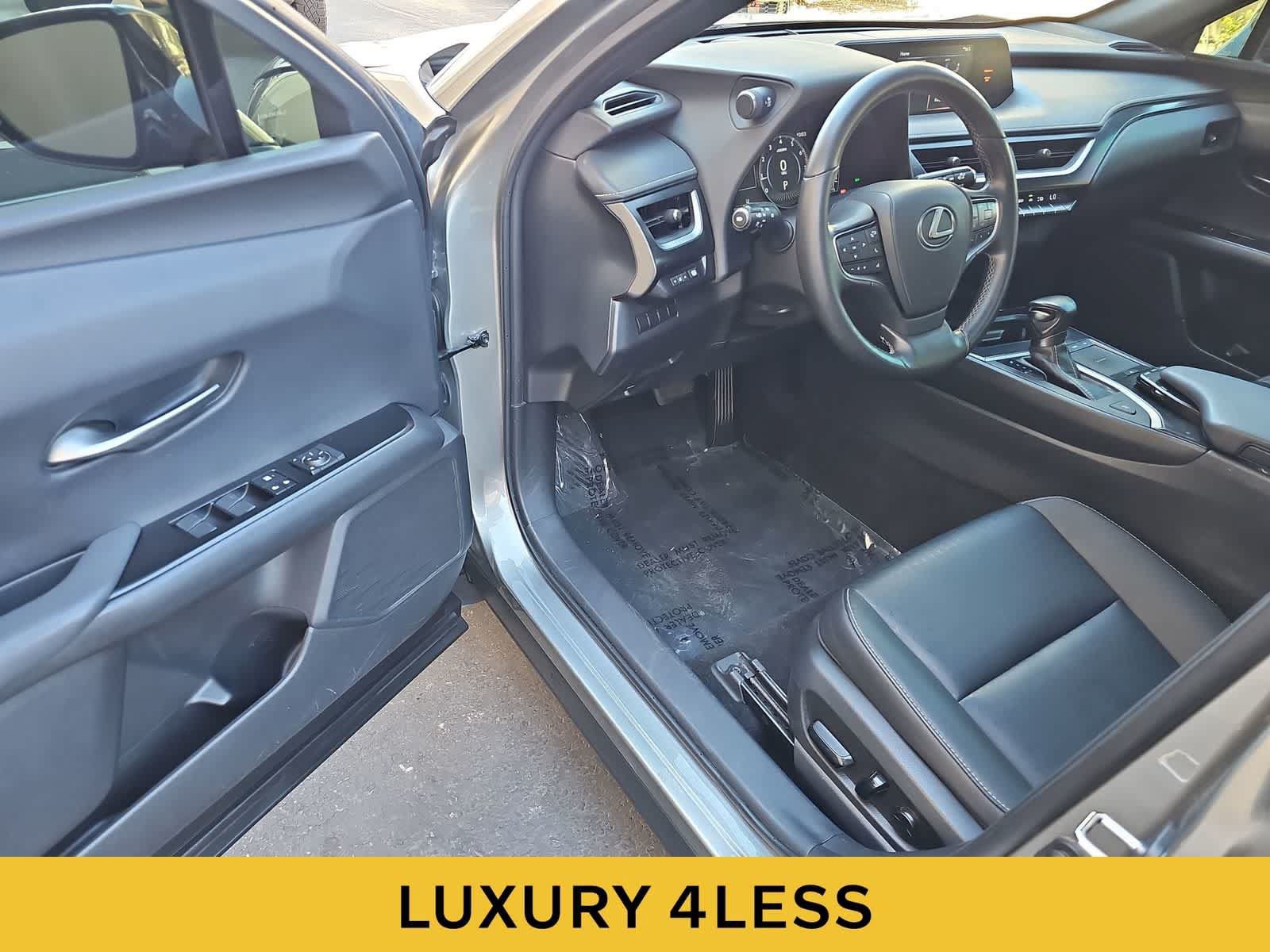 Used 2019 Lexus UX 200 w/ Accessory Package 2 FWD image 9