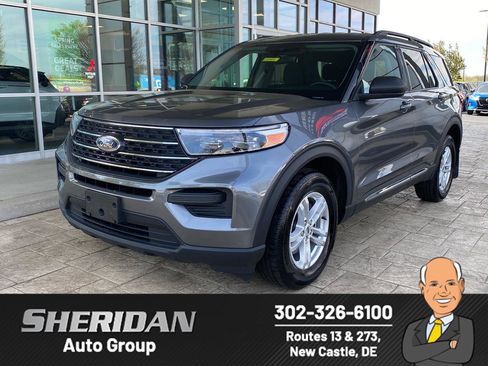 Used 2023 Ford Explorer XLT AWD/4WD image 1