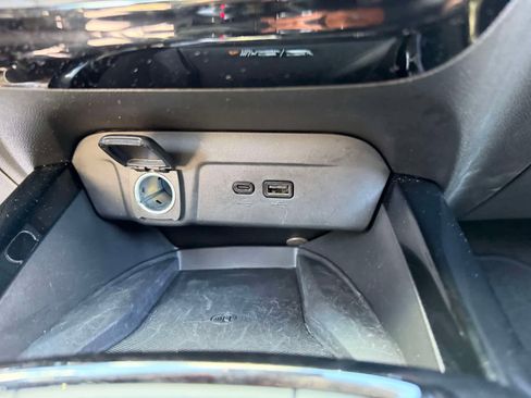 Used 2024 Chevrolet Trax ACTIV w/ Sunroof Package FWD image 22