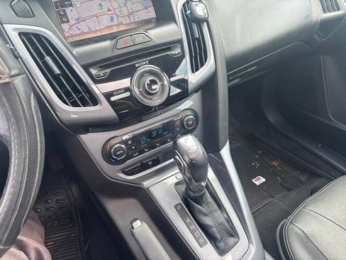 Used 2014 Ford Focus Titanium FWD image 15