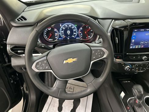 Used 2023 Chevrolet Traverse High Country w/ LPO, Floor Liner Package AWD/4WD image 4