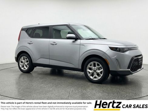 Used 2025 Kia Soul LX w/ LX Technology Package image 1
