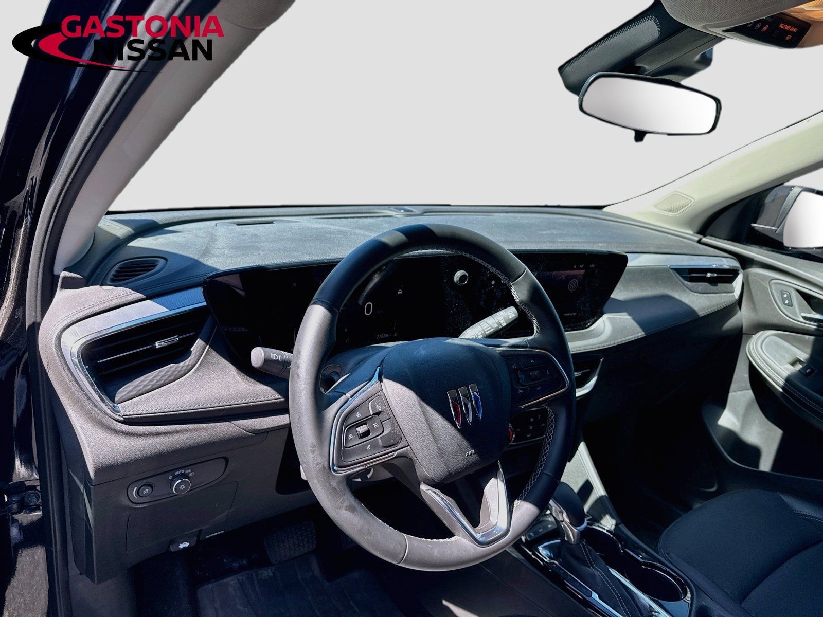 Used 2025 Buick Encore GX Preferred AWD/4WD image 11