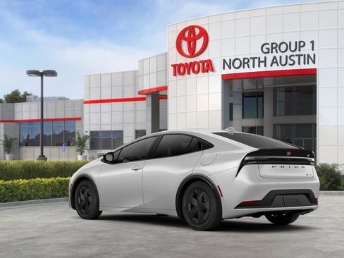 New 2026 Toyota Prius SE image 6