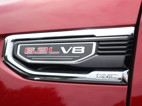 Used 2023 GMC Sierra 1500 Denali w/ Technology Package AWD/4WD image 34