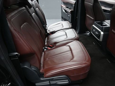 Used 2024 Ford Expedition Max Limited image 18