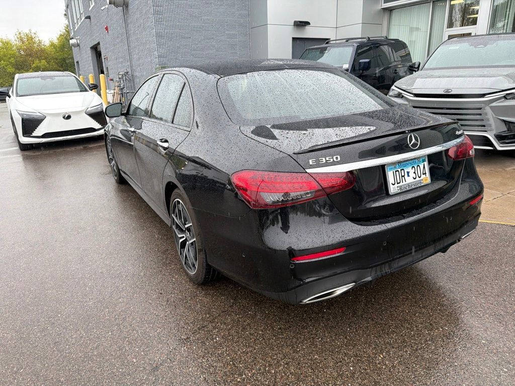 Used 2022 Mercedes-Benz E 350 4MATIC Sedan image 8
