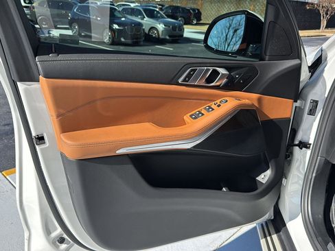 Used 2022 BMW X5 xDrive45e w/ Executive Package image 14