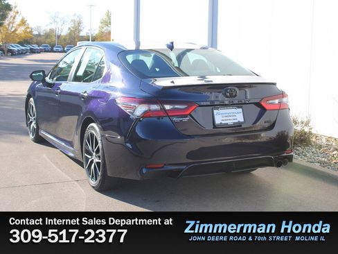 Used 2021 Toyota Camry SE w/ Convenience Package image 25