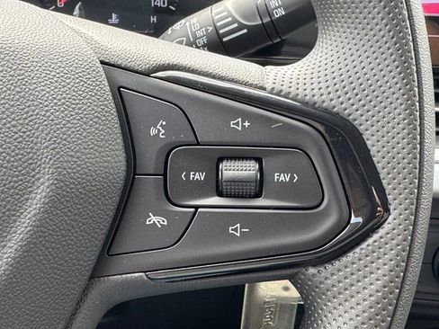 New 2026 Chevrolet Trax LS w/ LS Convenience Package FWD image 20