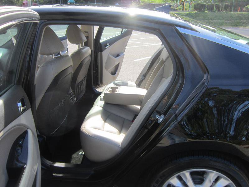 Used 2013 Kia Optima EX w/ Premium Pkg FWD image 13