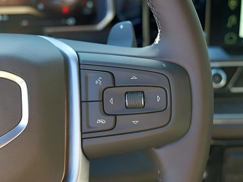 New 2026 GMC Sierra 1500 SLT image 13