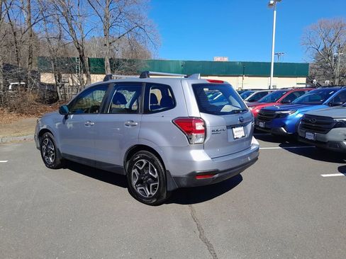 Used 2017 Subaru Forester 2.5i image 5