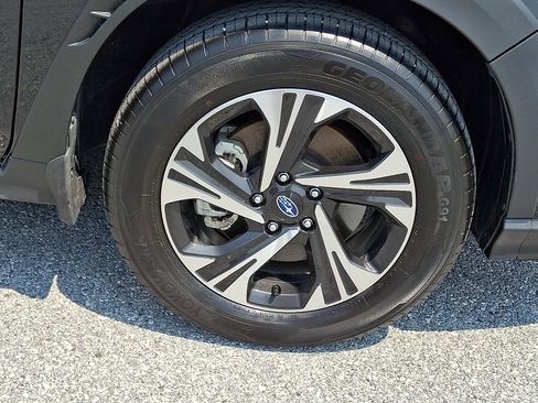 Certified 2025 Subaru Crosstrek 2.5i Premium AWD/4WD image 8