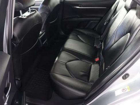 Used 2018 Toyota Camry LE FWD image 17