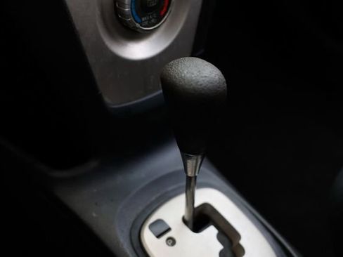 Used 2008 Toyota Yaris Sedan image 40