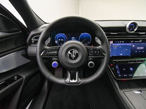 New 2025 Maserati Grecale GT AWD/4WD image 14