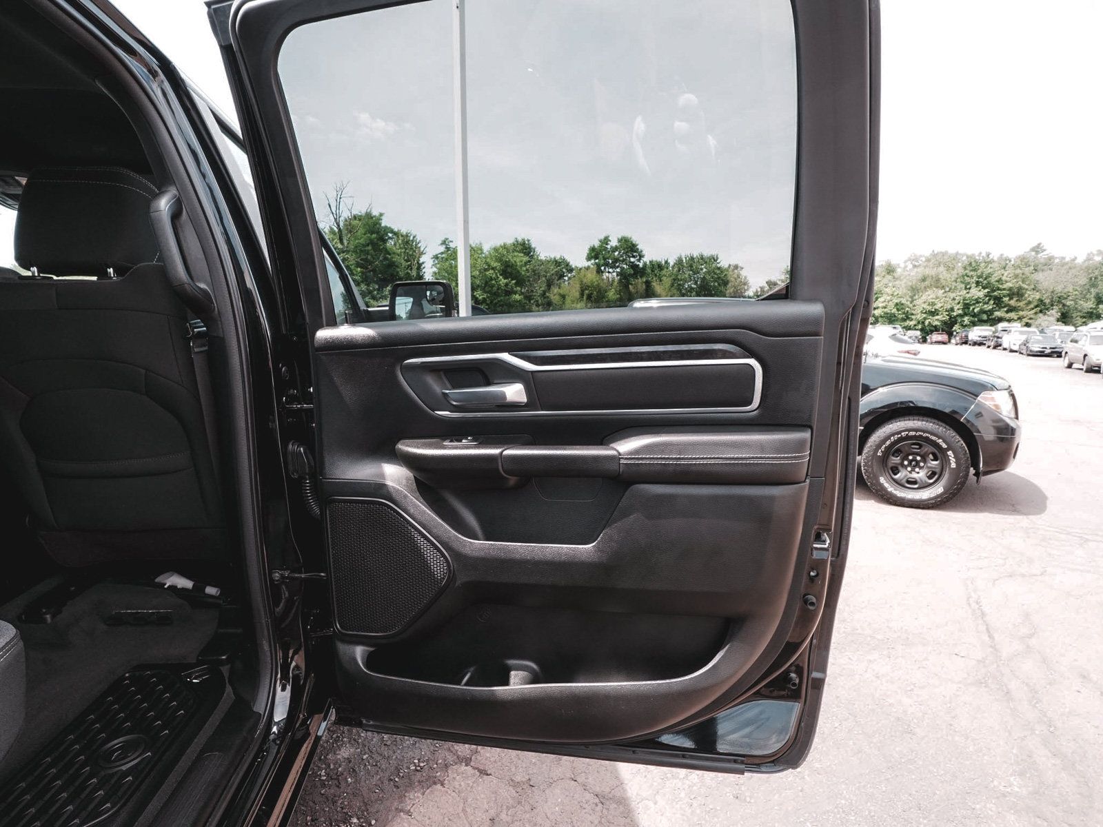 Used 2023 RAM 1500 Big Horn AWD/4WD image 13