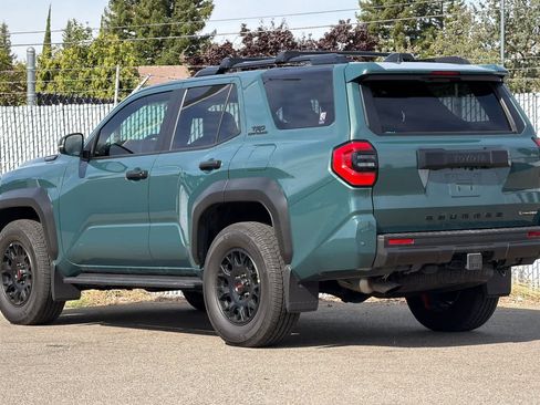 Used 2025 Toyota 4Runner TRD Off-Road AWD/4WD image 5