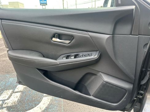 Used 2023 Nissan Sentra SV w/ All-Weather Package image 18