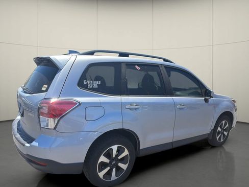 Used 2017 Subaru Forester 2.5i Premium AWD/4WD image 7