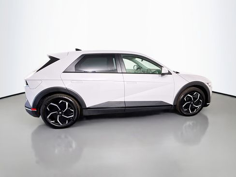 Used 2024 Hyundai Ioniq 5 SEL image 11