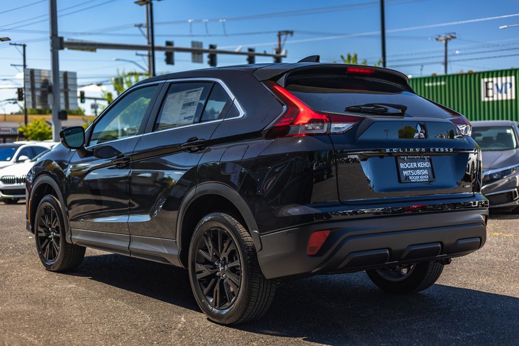 New 2026 Mitsubishi Eclipse Cross LE AWD/4WD image 9