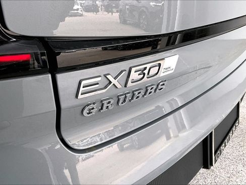 New 2026 Volvo EX30 Plus w/ Protection Package Premier AWD/4WD image 39