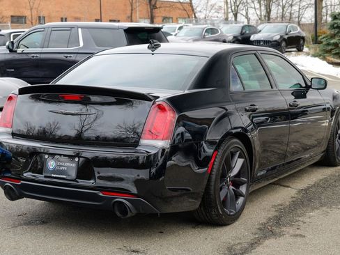Used 2023 Chrysler 300 C image 7